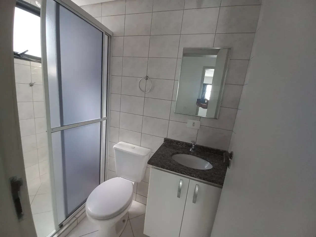 90 m² unfurnished apartment with a separate kitchen — photo 8