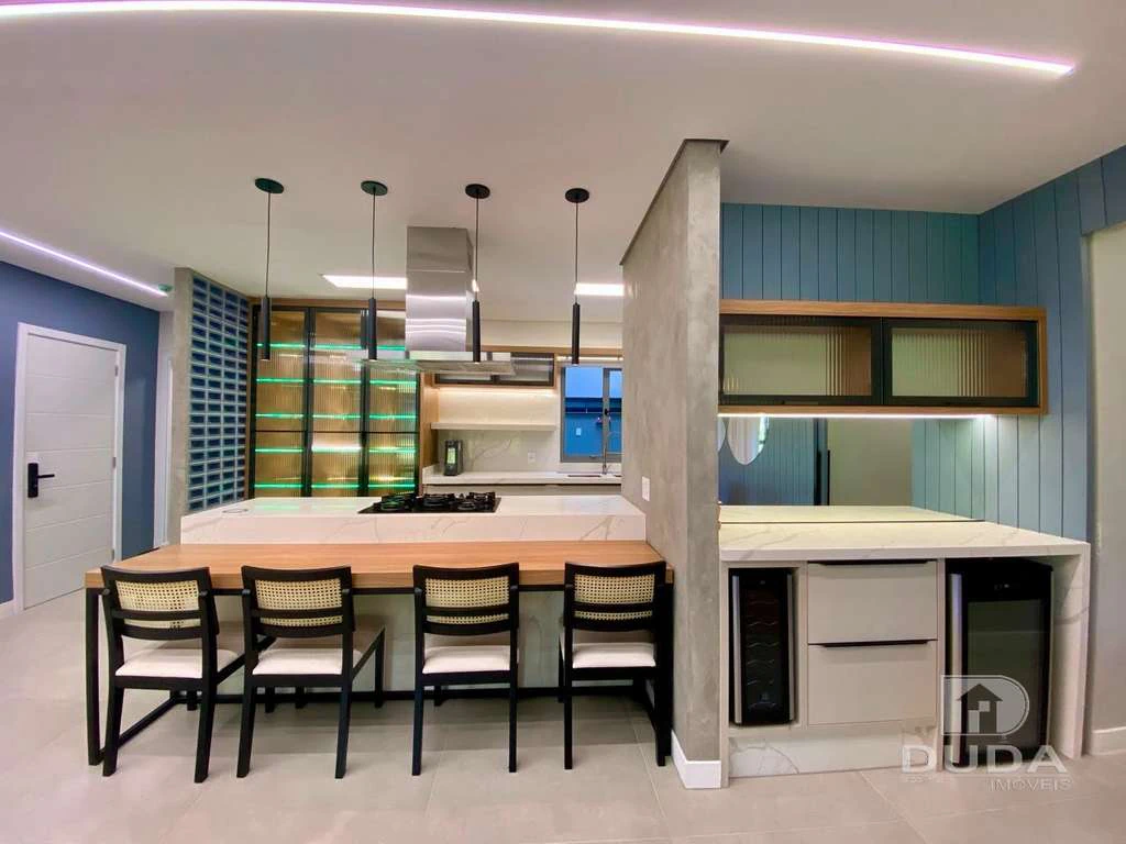 3 en-suite bedroom apartment with 320 m² and 3 parking — photo 2