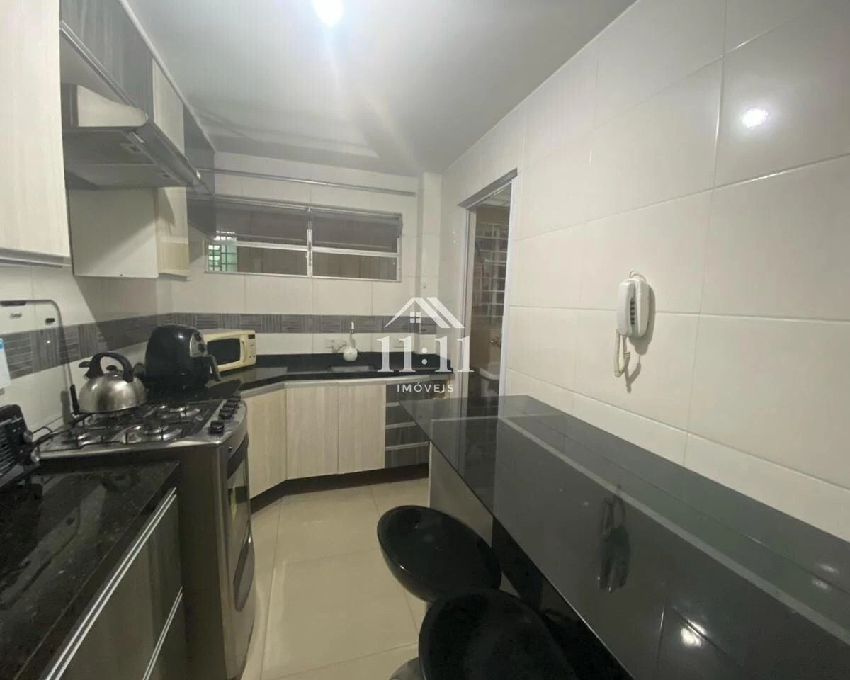 3-bedroom apartment with a home office in Curitiba — photo 5