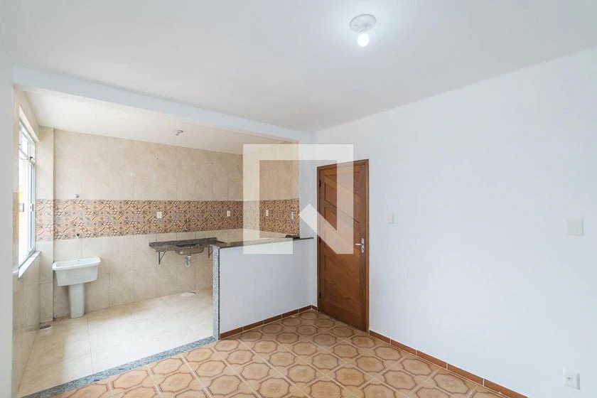 Apartamento sem mobília de 2 quartos com 1 banheiro — photo 2