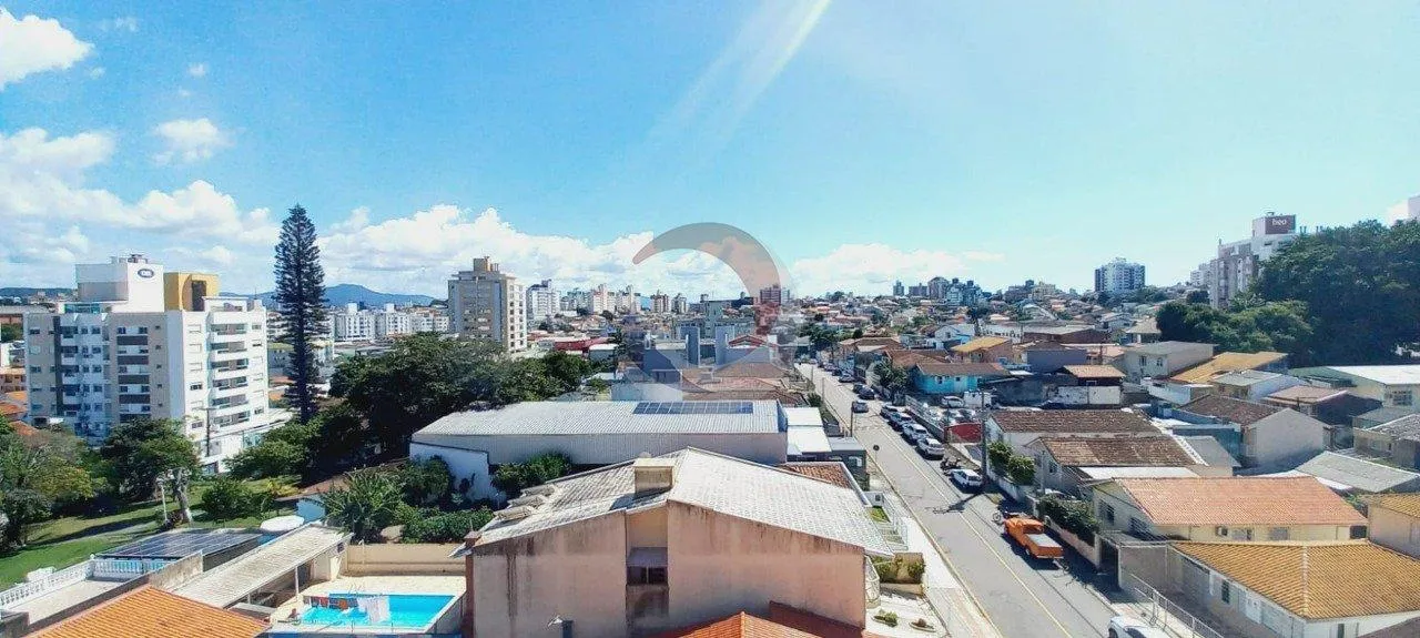 Furnished apartment, 91 m², with a grill on the balcony — photo 9