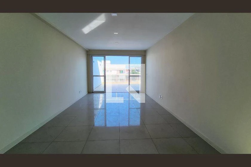 280 m² 4-bedroom apartment with en-suites and 2 parking — photo 8