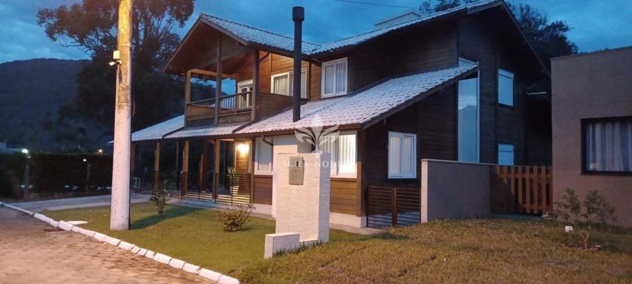 House, 209 m², with a mountain view — photo 15