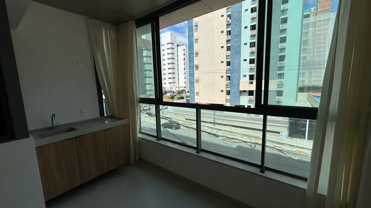 Apartamento mobiliado com 2 quartos e cozinha americana