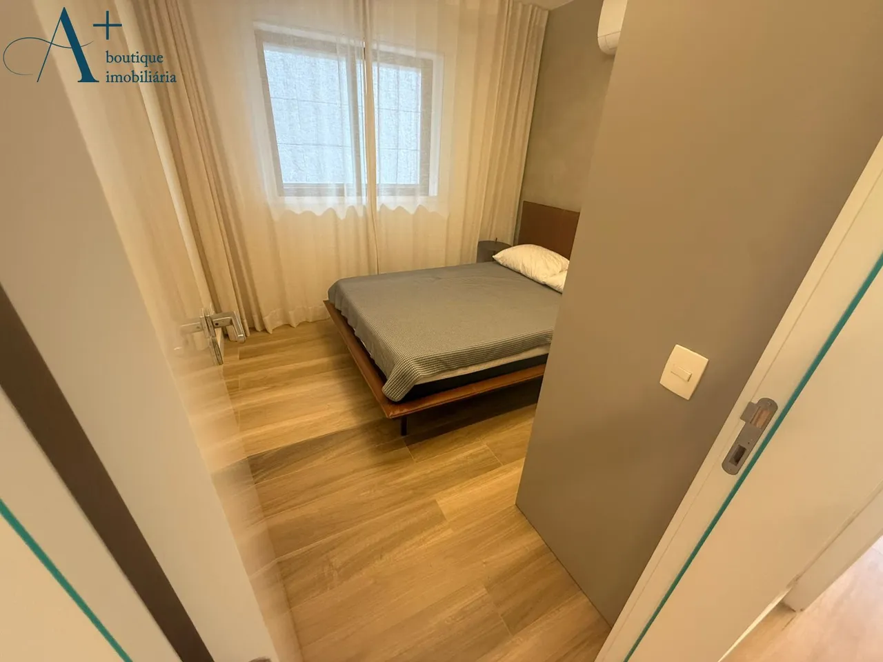 Furnished apartment with open-plan kitchen and 2 bedrooms — photo 3