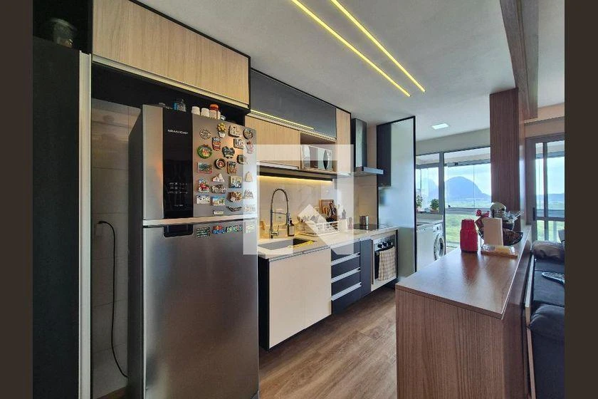 Glass-enclosed balcony in a 2-bedroom apartment, 82 m² — photo 8