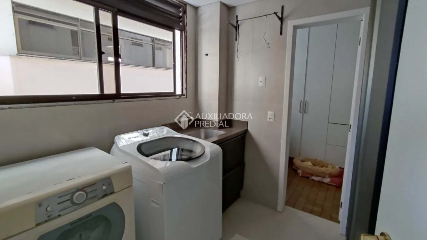 Apartamento amueblado de 4 dormitorios, 296 m², 3 plazas — photo 9