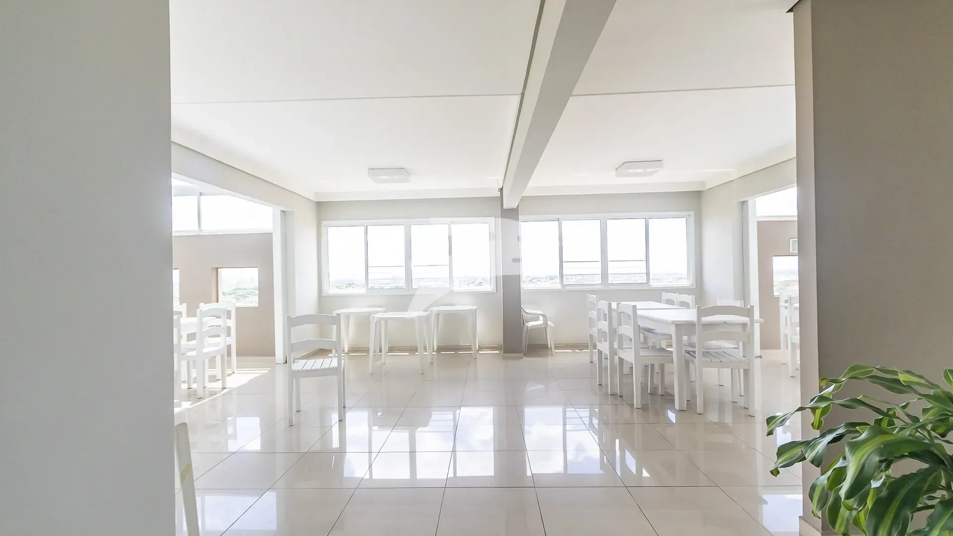 Furnished 3-bedroom apartment with 129 m² on the 7th floor — photo 21