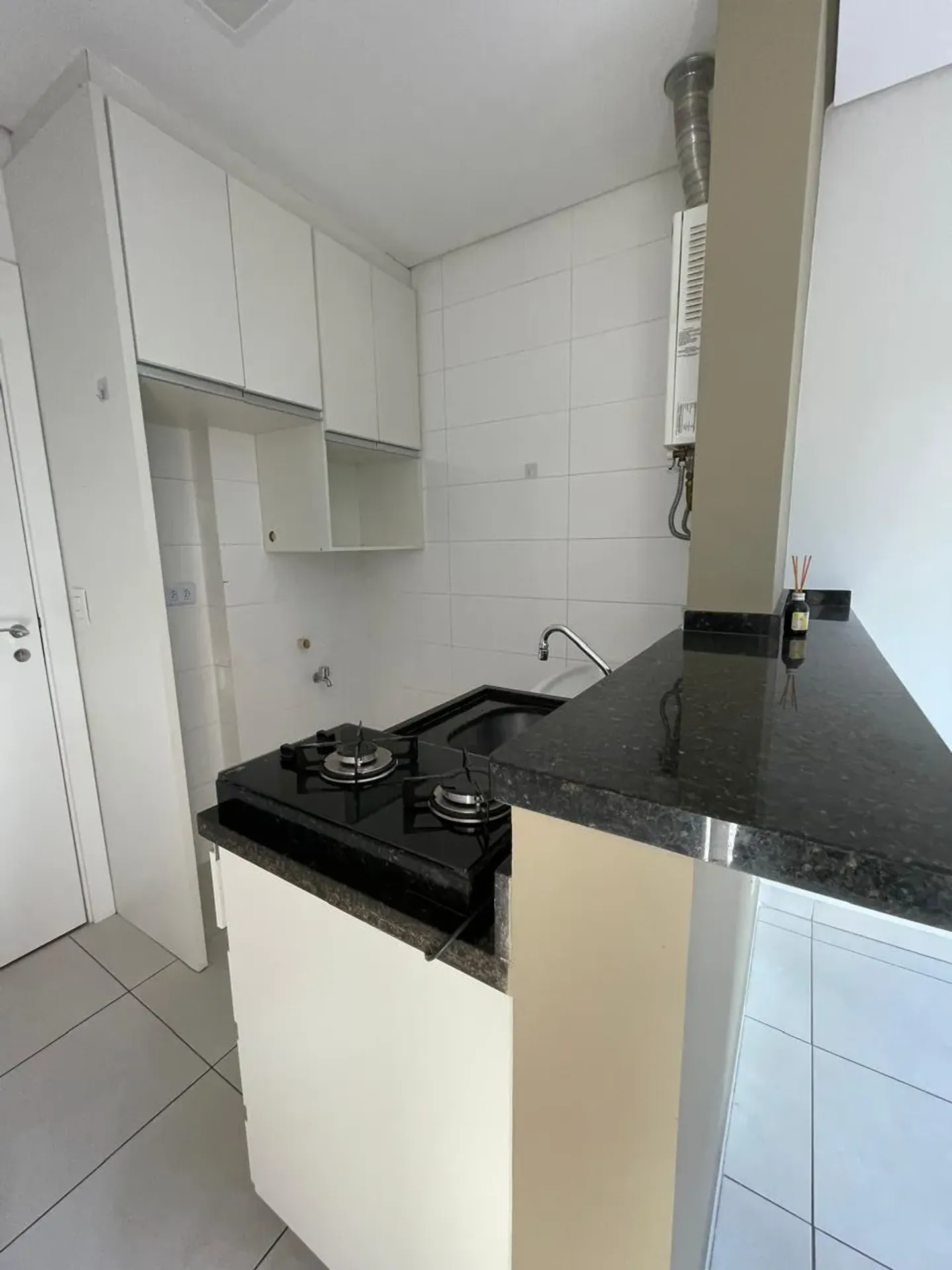 One-bedroom apartment with a dryer in Curitiba — photo 25