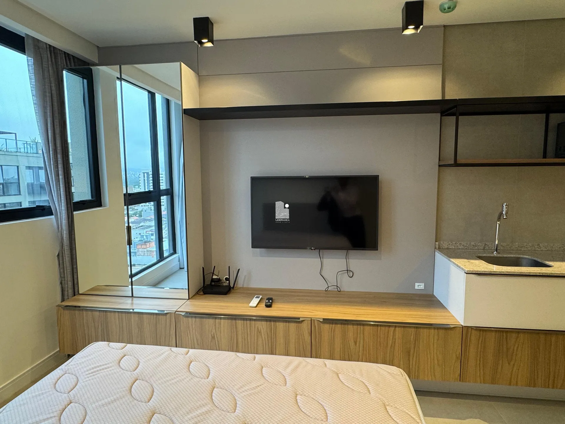 Furnished studio in a building with a gym — photo 18