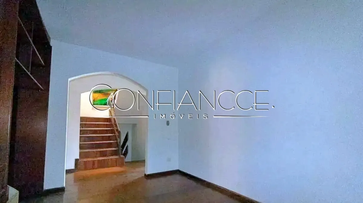 House with 8 bedrooms, 5 baths and 5 parking spots — photo 6