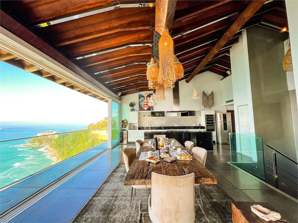 Furnished house with 5 en-suite rooms and 918 m² — photo 5