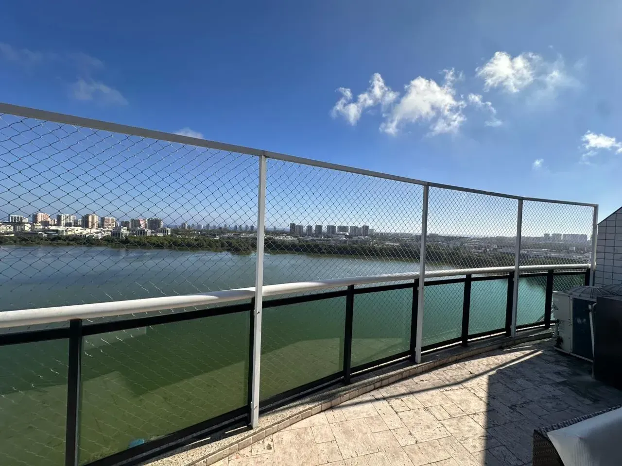 Apartment with balcony and built-in grill — photo 4