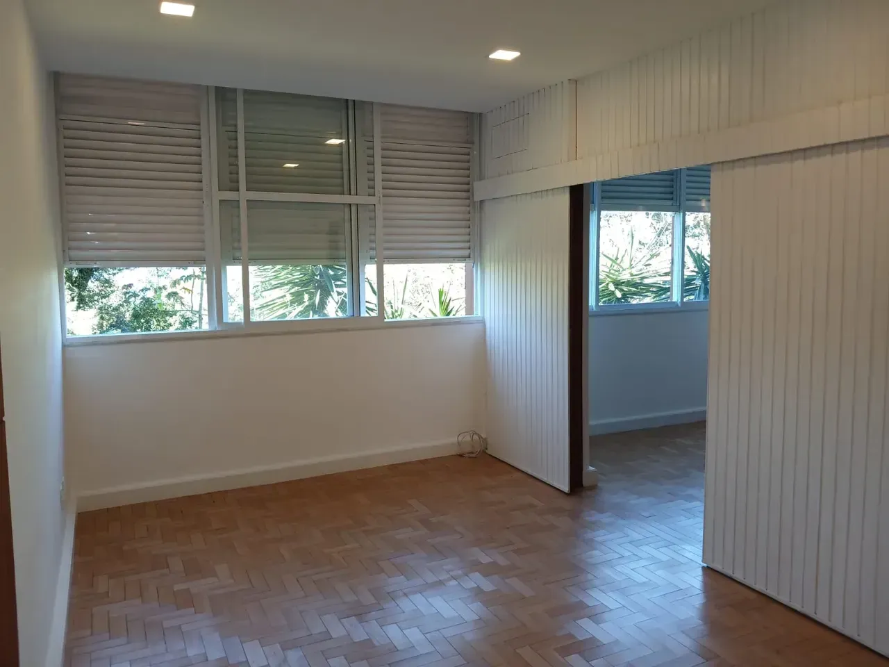 Квартира 70 м² с 2 спальнями и отдельной кухней — photo 15