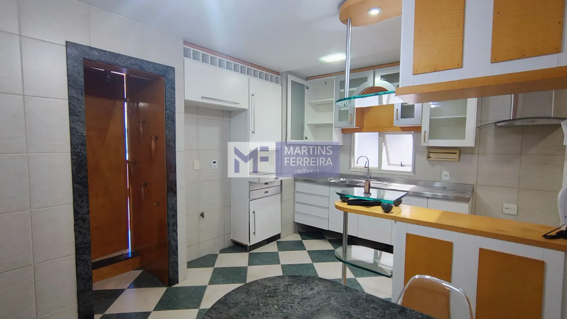 Cobertura para locação com 4 quartos e 5 banheiros — photo 24