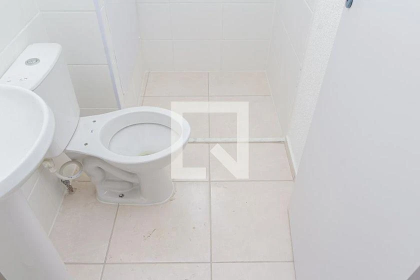 2-bedroom apartment in a building with a pool — photo 27