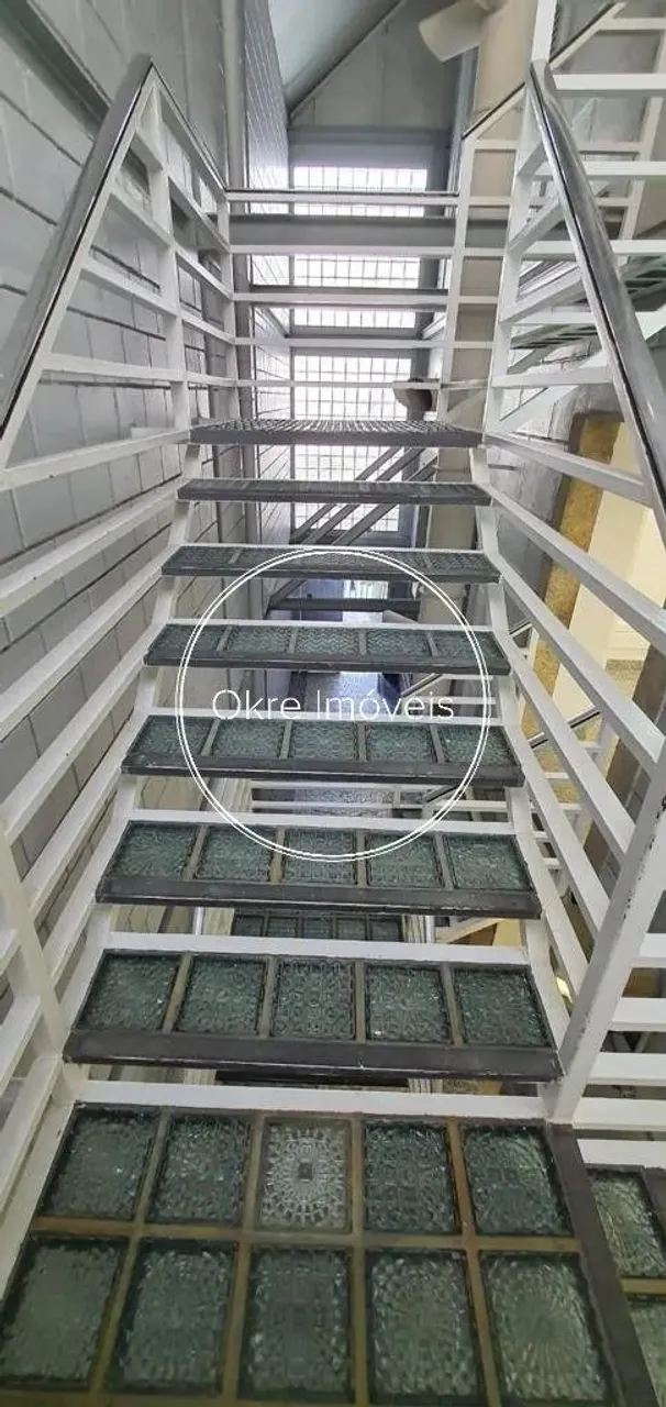 House with 1 bedroom and 5 bathrooms, 600 m² — photo 11