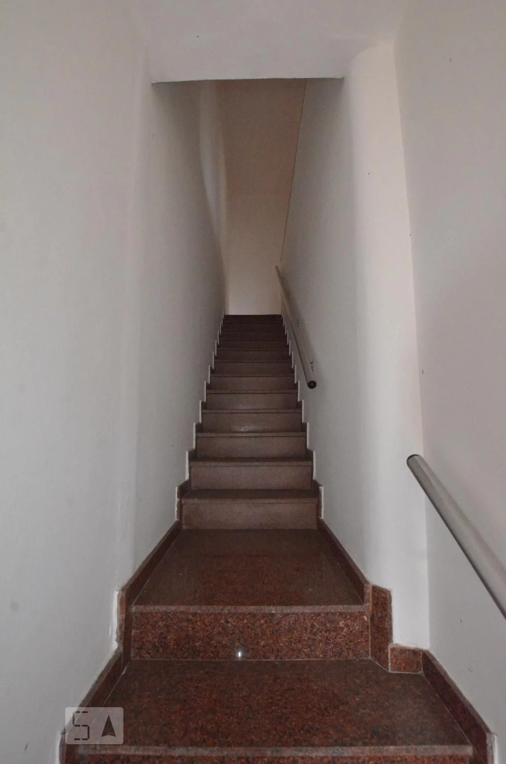 Casa sem mobília com 2 quartos, quintal e varanda — photo 7
