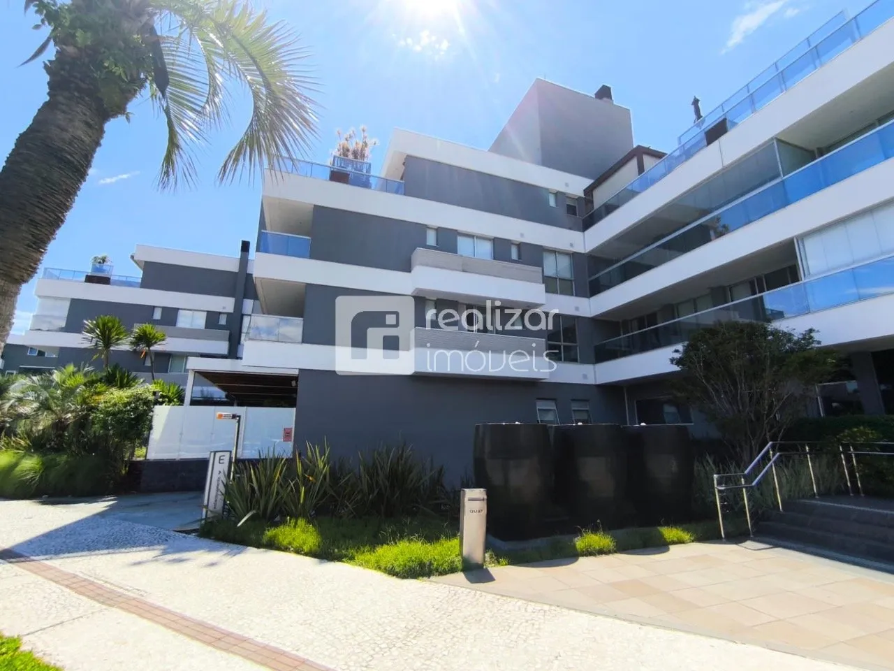 Furnished 3rd-floor apartment with 2 en-suites 170 m² — photo 25