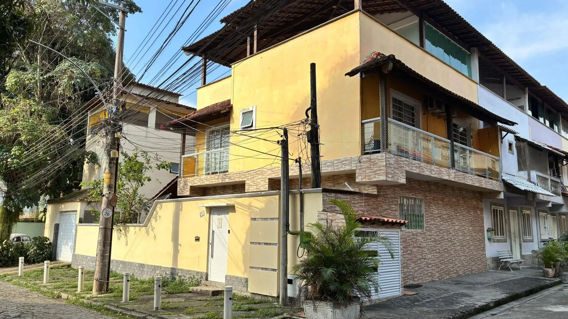 Casa amueblada con 4 dormitorios y 208 m² con jardín — photo 3