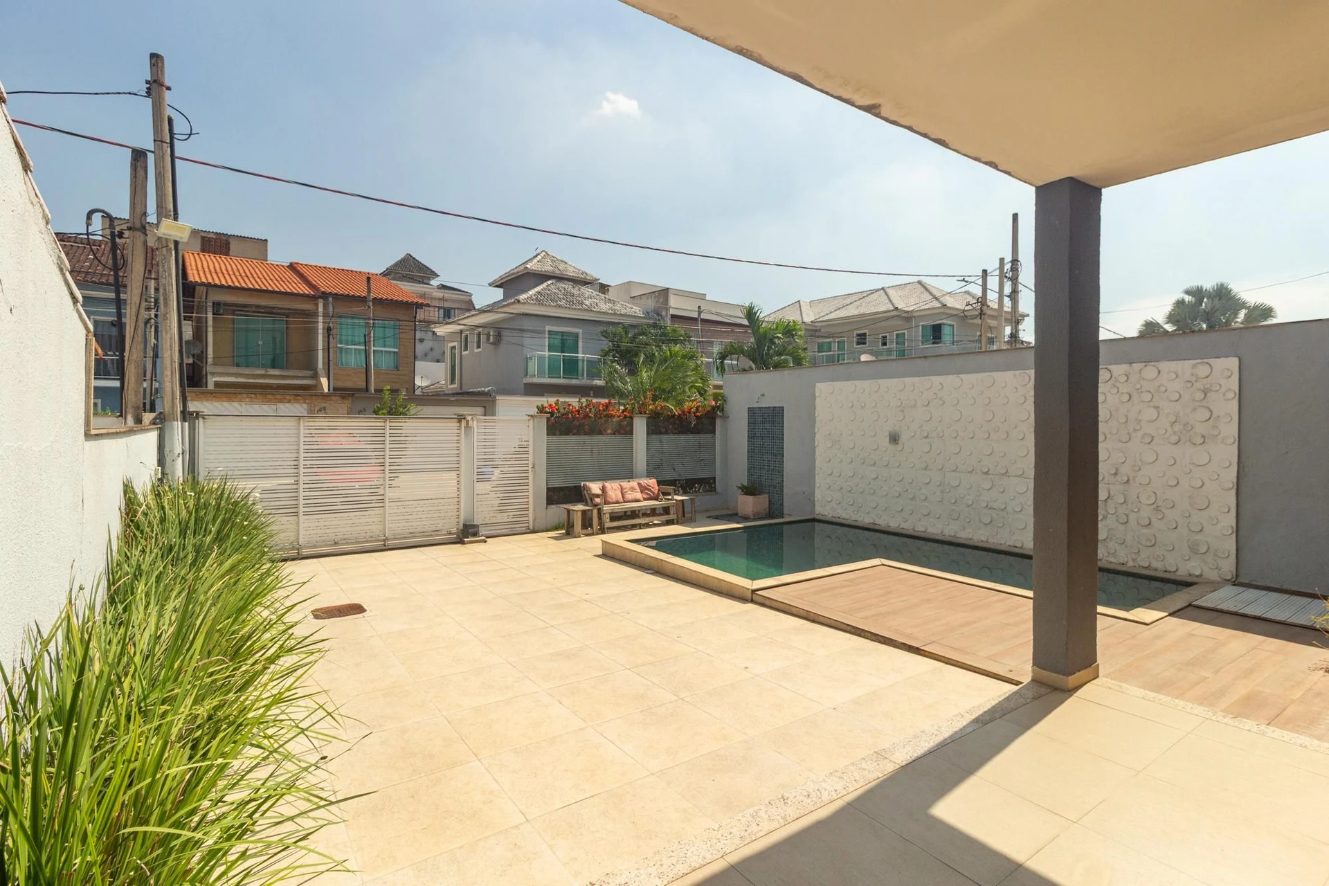 Furnished house, 285 m², with a private pool — photo 14