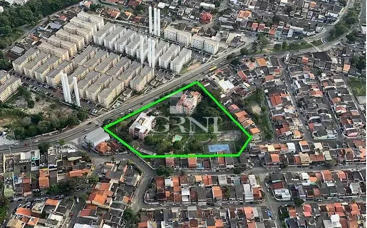 Apartamento sem mobília com 2 quartos e varanda — photo 14