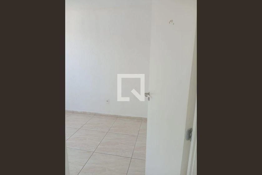 50 m² 1-bedroom apartment with fitted kitchenette and parking — photo 9
