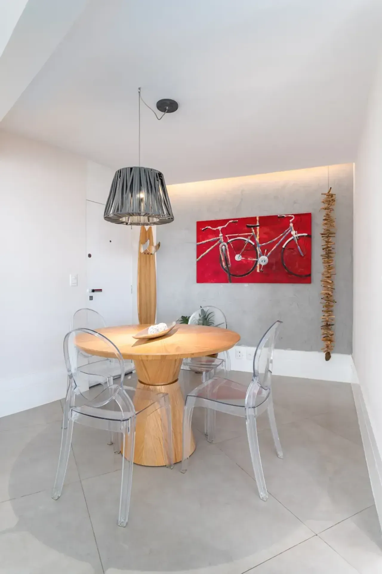 Furnished apartment with 2 bedrooms and water views — photo 9