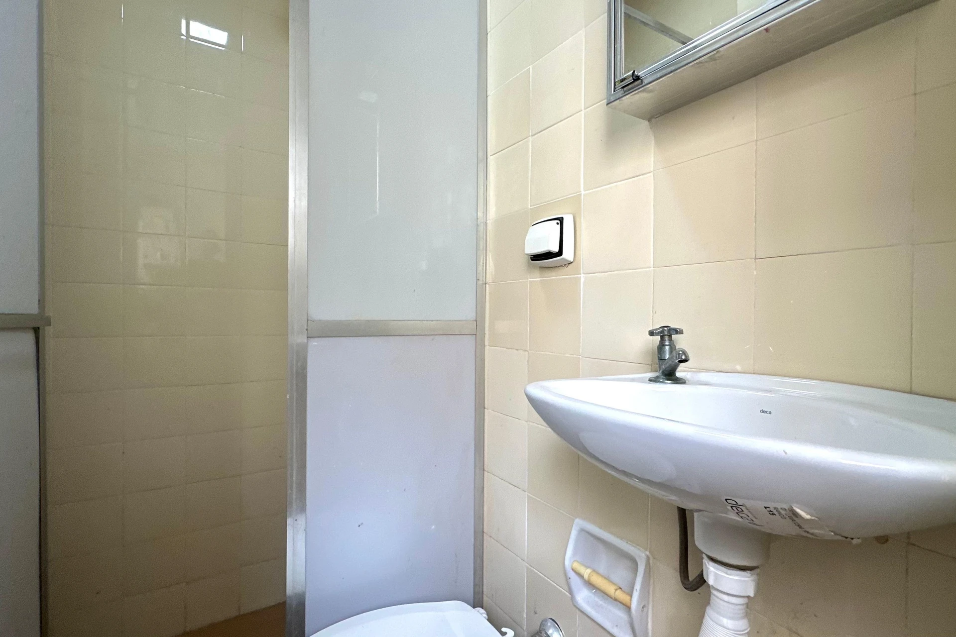 Unfurnished apartment with 2 en-suite bedrooms — photo 22