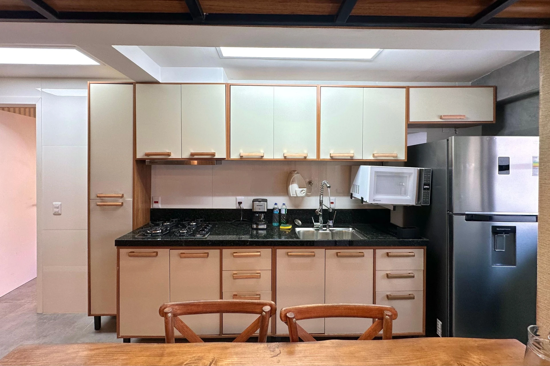 Apartamento mobiliado com 2 suítes e 3 banheiros — photo 5