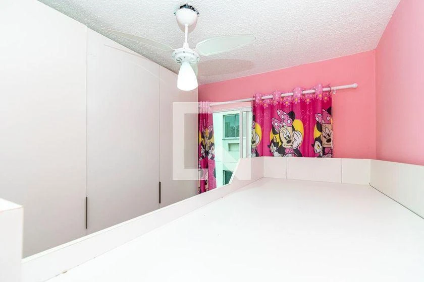 2-bedroom apartment in a building with a gym — photo 6