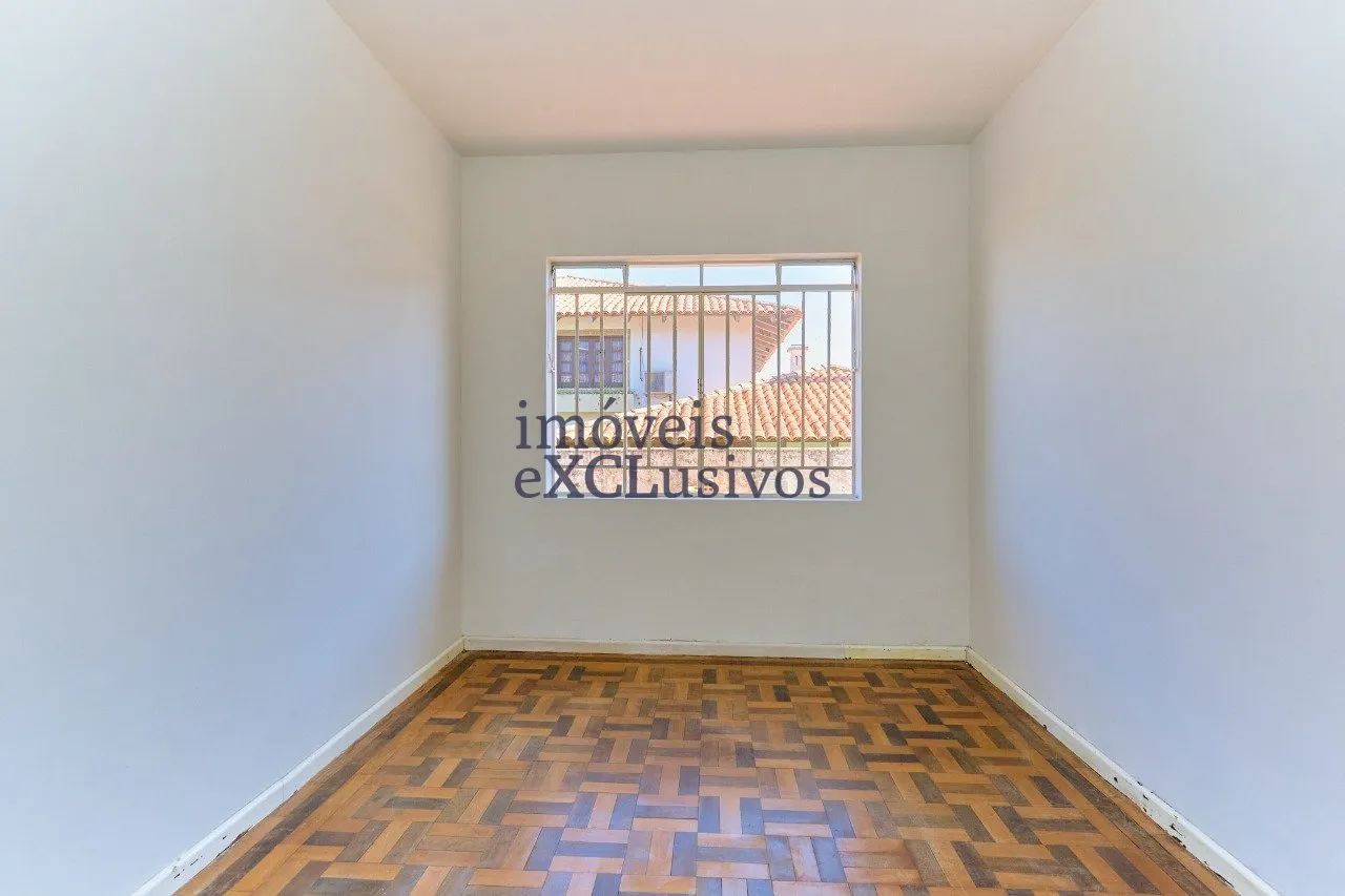 4 quartos e banheira: casa de 187 m² — photo 26