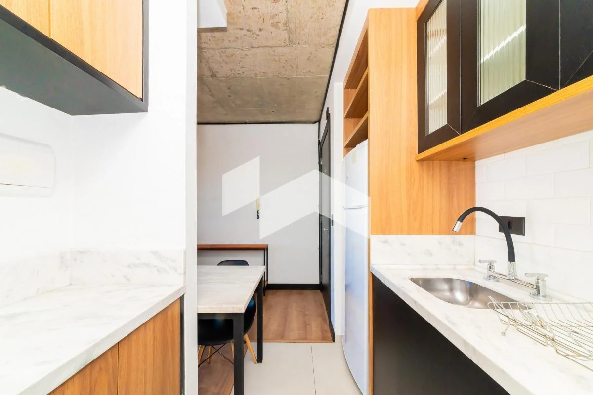 One-bedroom apartment with a washing machine in Curitiba — photo 15