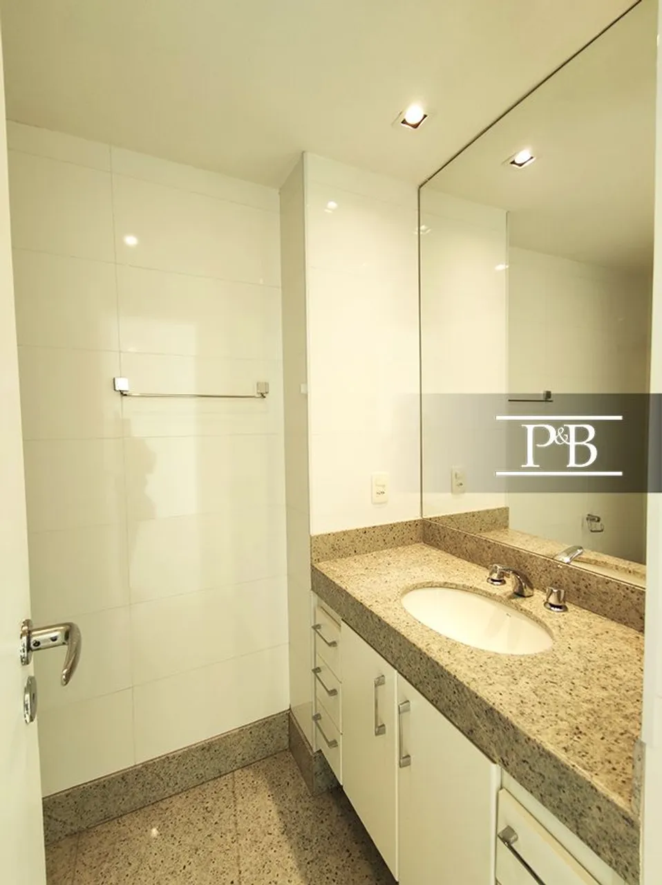 4-bedroom apartment, 289 m² — photo 20