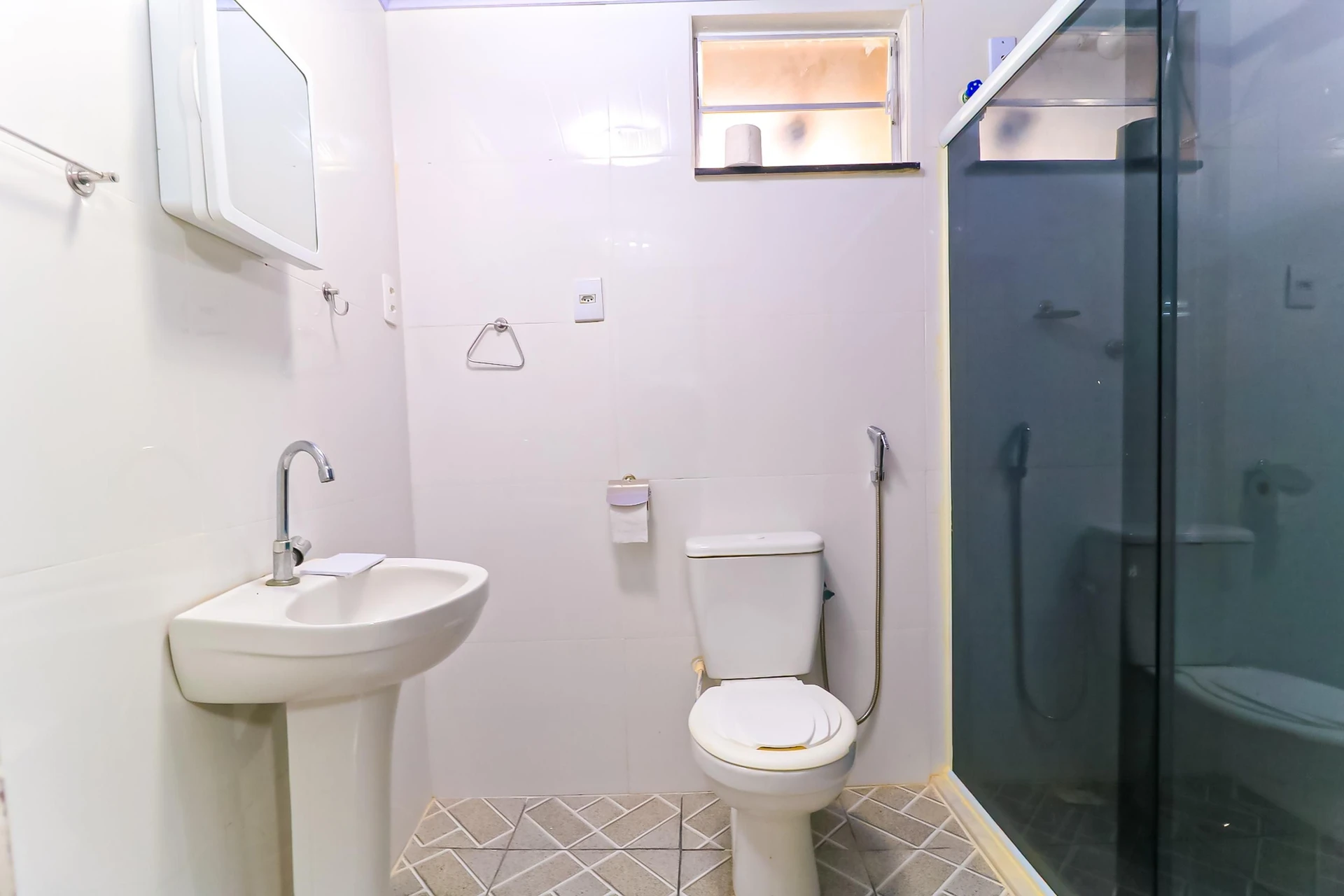 2-bedroom apartment with a gas stove — photo 18