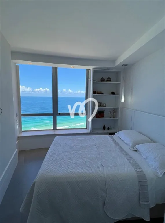 Furnished apartment with 4 bedrooms and 4 bathrooms — photo 24