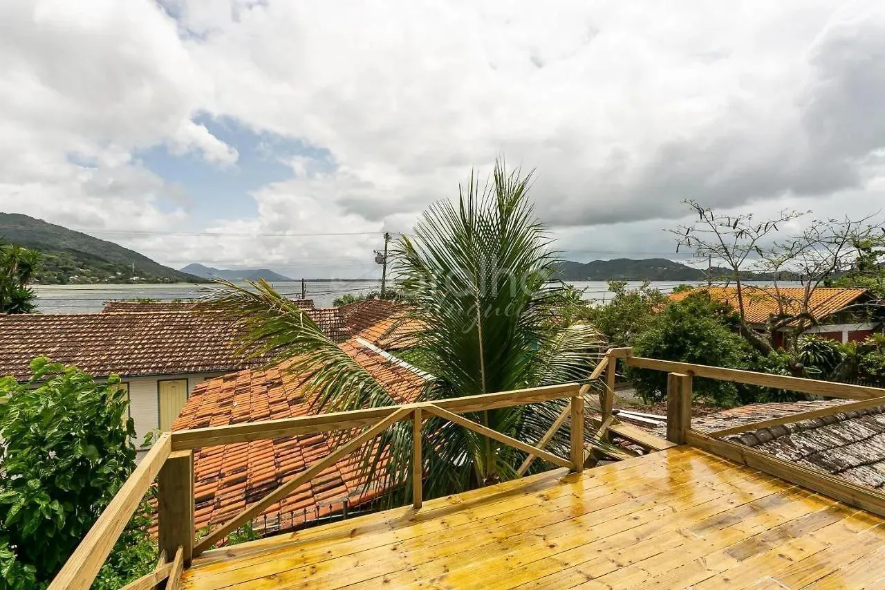 Casa com 6 quartos e churrasqueira na varanda — photo 4