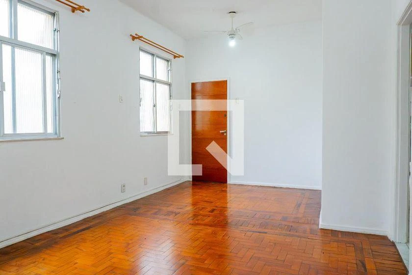Apartment, 102 m², with wood or laminate floors — photo 21