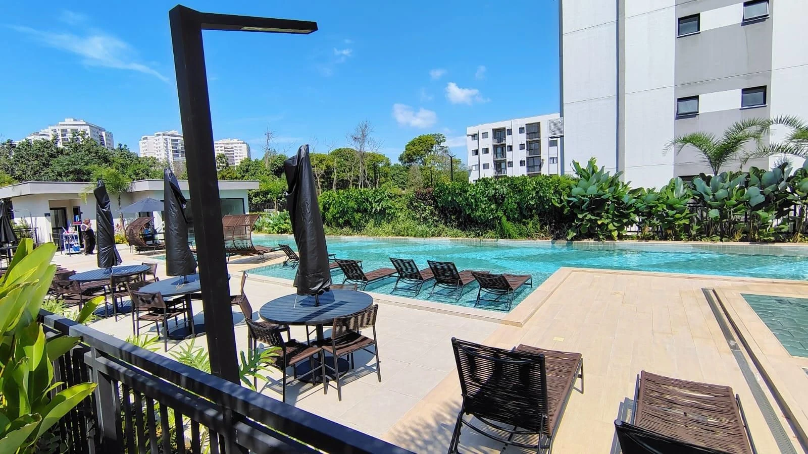 Furnished apartment, 50 m², with a grill on the balcony — photo 35