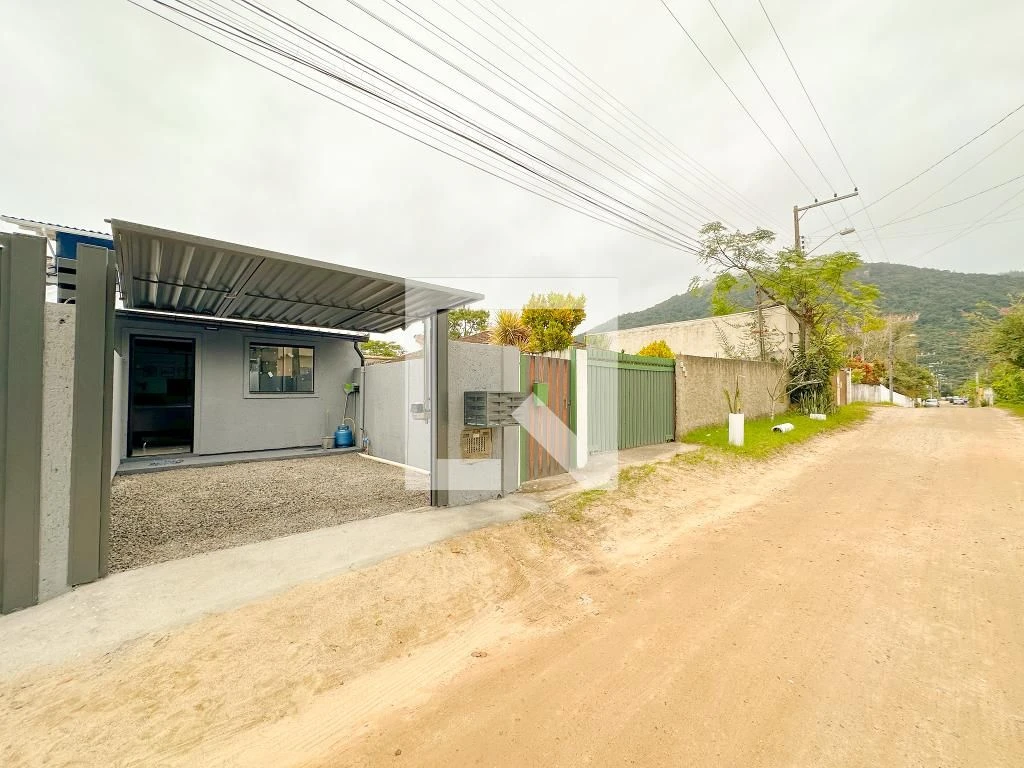 Furnished house, 32 m², with a garden — photo 23