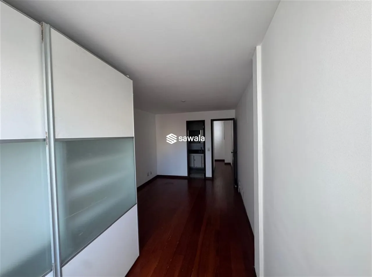Apartment with 3 bedrooms and a separate kitchen — photo 18