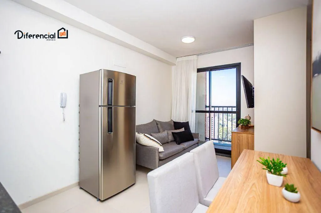 Estudio amueblado con cocina abierta y balcón — photo 4