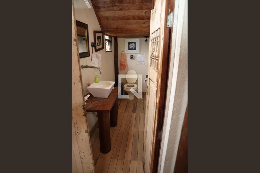 Furnished 500 m² house with 3 bedrooms and an open kitchen — photo 34