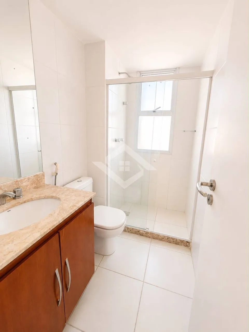 Apartment with 4 bedrooms and 5 bathrooms, 2 parking spots — photo 18