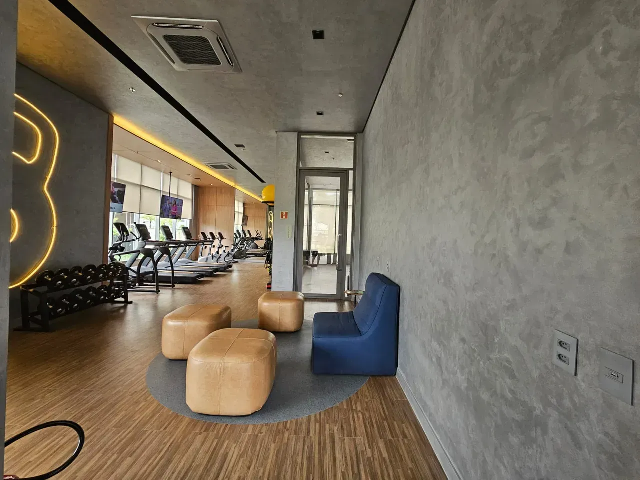 Apartamento mobiliado com 4 quartos e 5 banheiros — photo 35
