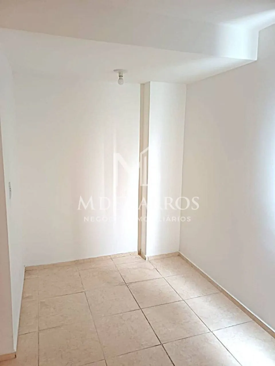 Apartamento sem mobília com 1 quarto e cozinha separada — photo 10