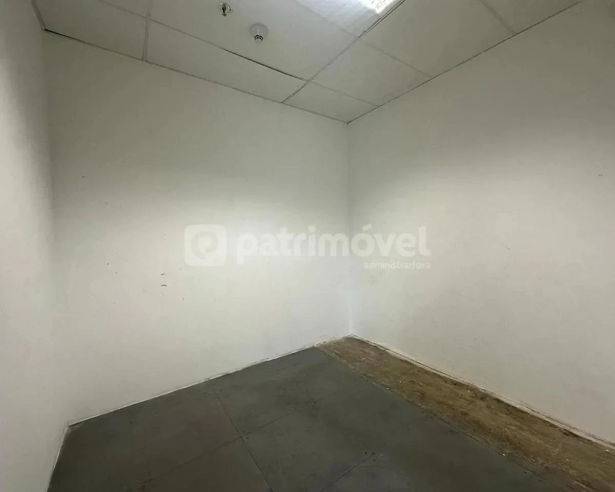 Невозмеблированная квартира: 1 спальня и 20 ванных — photo 6