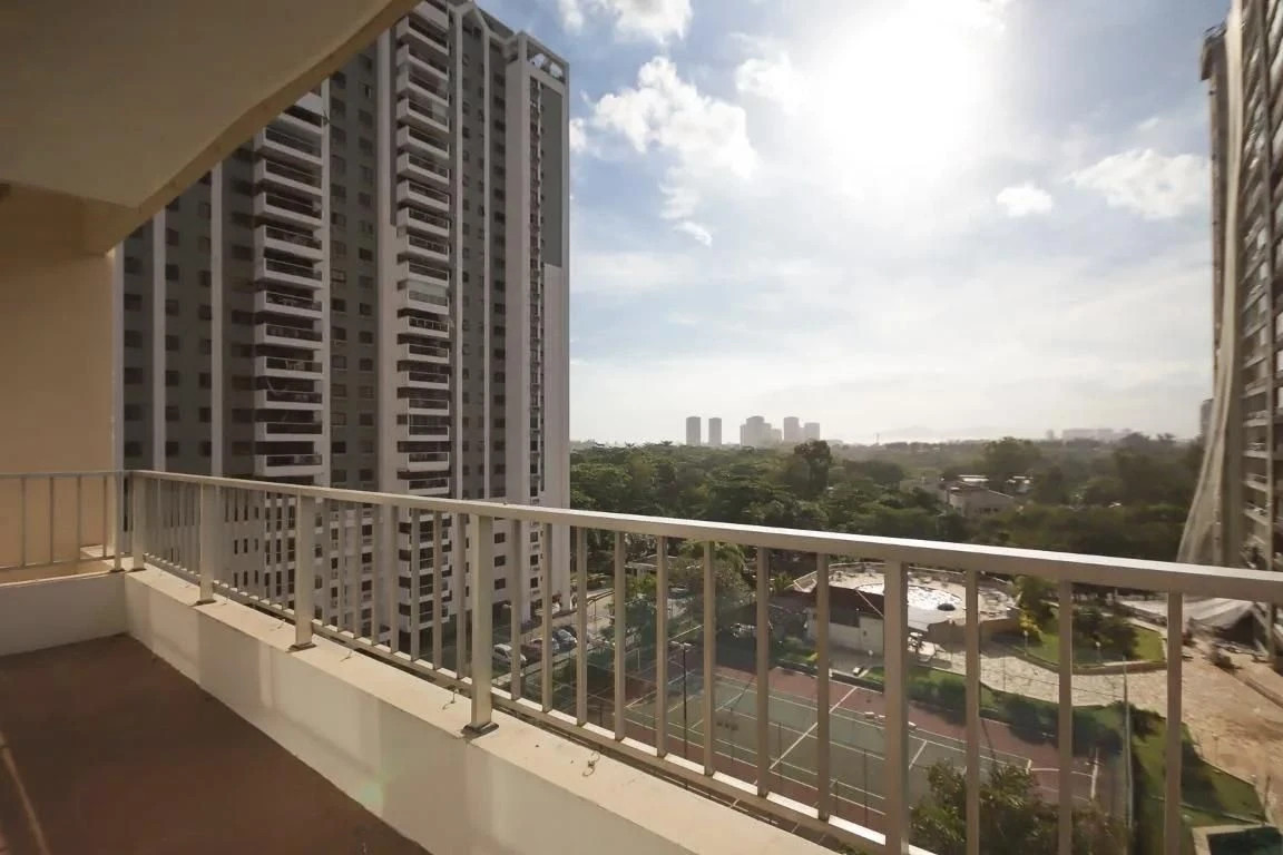 One-bedroom apartment with a park view in Rio de Janeiro — photo 6