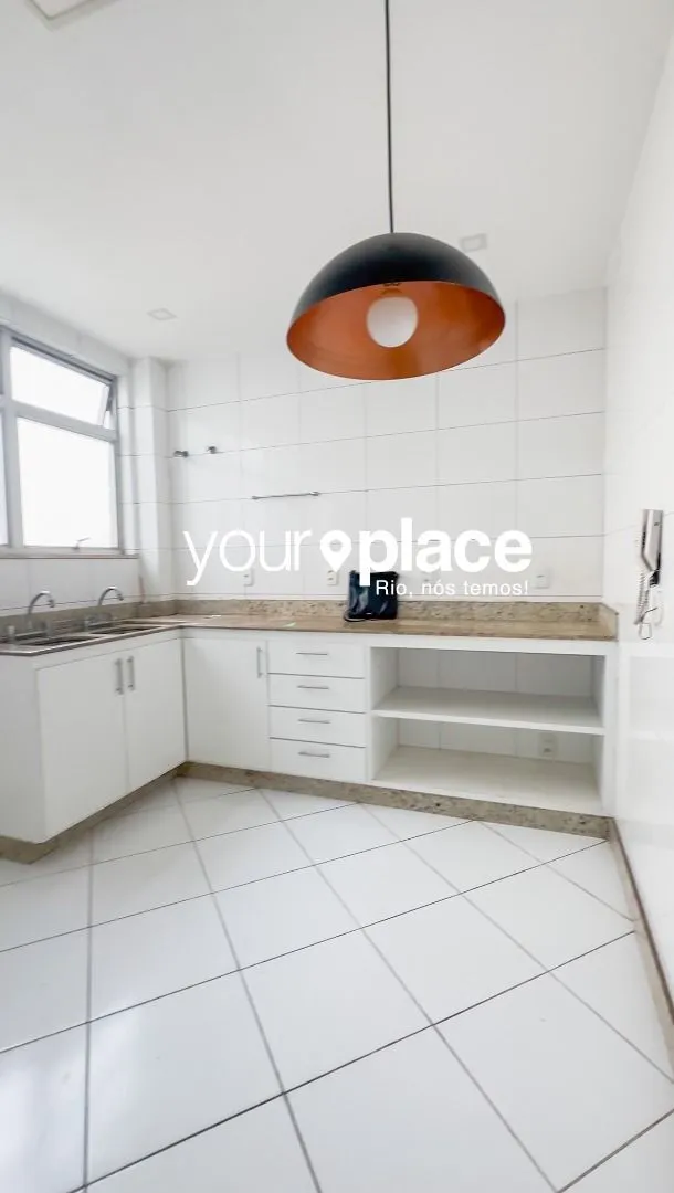 Apartment, 180 m², with a glass-enclosed balcony — photo 10