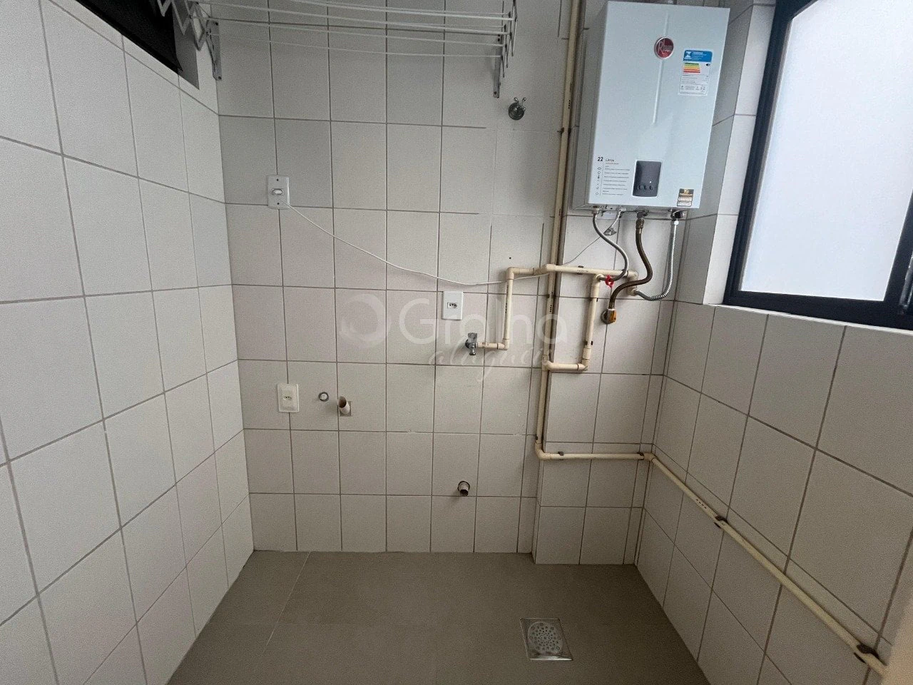 Apartamento com piso de madeira ou laminado, Centro — photo 15